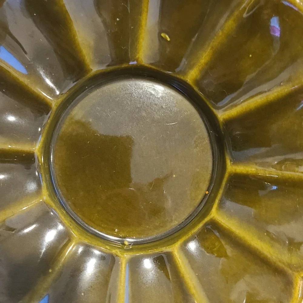Vintage California Art Pottery Avocado Green Scalloped Dish Handle Mid Century‎